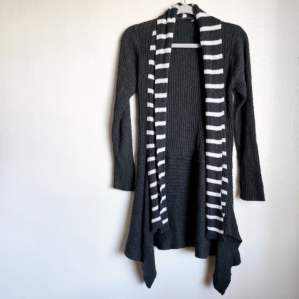 H&M Ribbed Knit Long Cardigan S Gray Asymmetrical Cozy Fall Sweater Minimalist